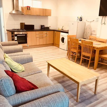 גרייט יארמאות Entire Flat With Three Bedrooms N 2 מראה חיצוני תמונה