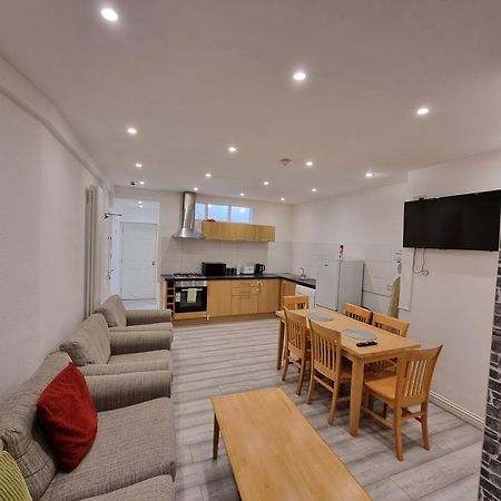 גרייט יארמאות Entire Flat With Three Bedrooms N 2 מראה חיצוני תמונה